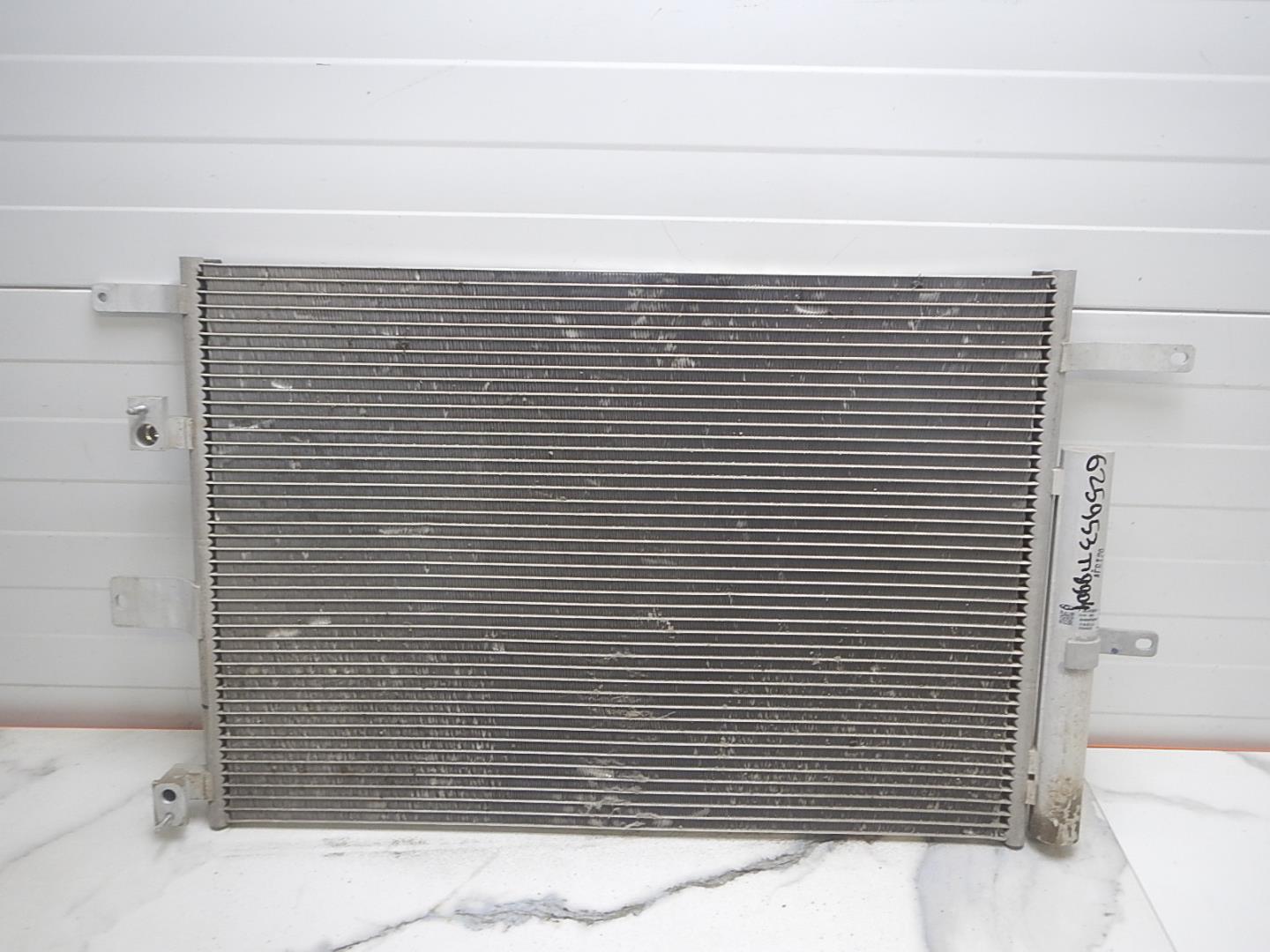 Радиатор кондиционера / конденсер