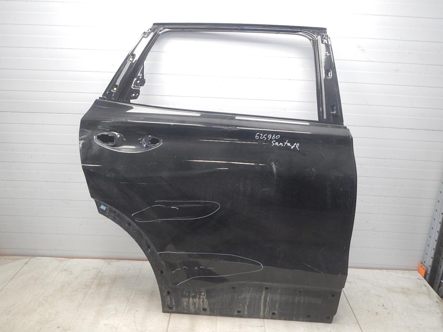 Дверь задняя правая