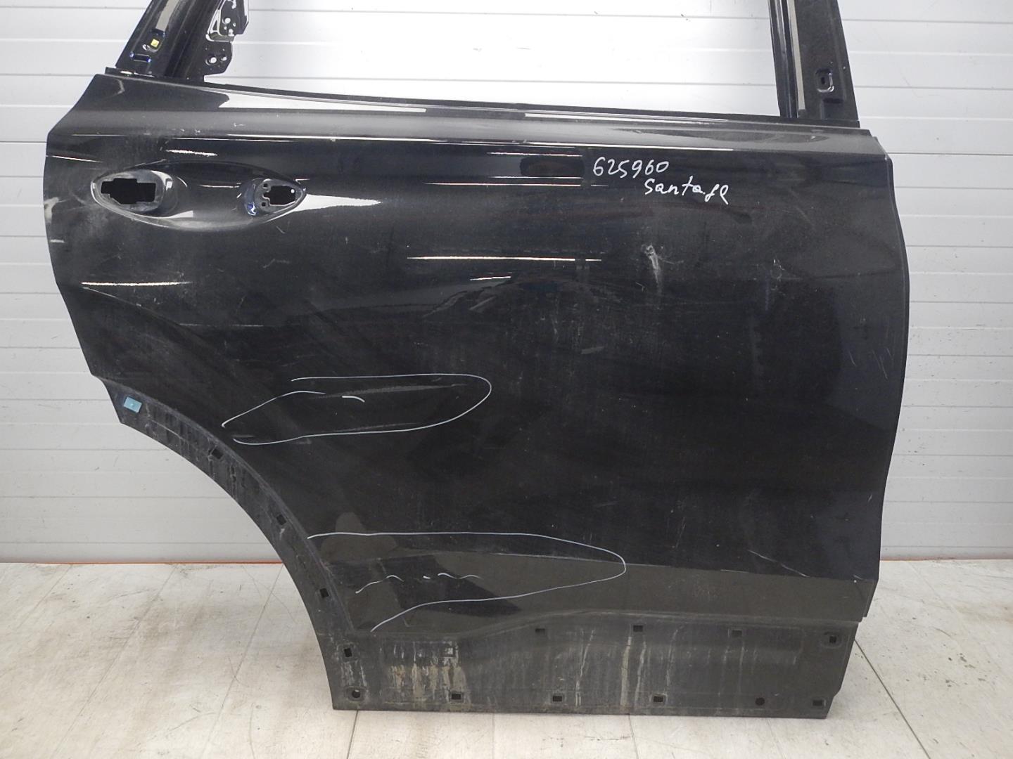 Дверь задняя правая