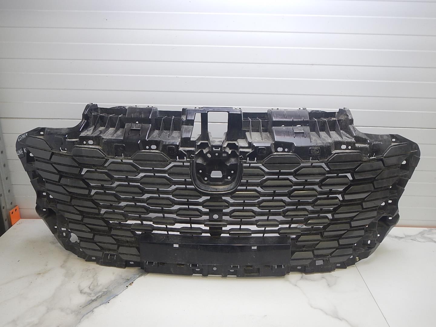 Решетка радиатора