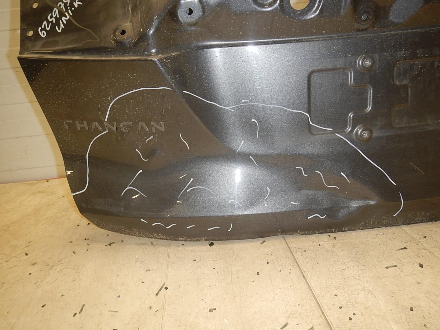 Дверь багажника