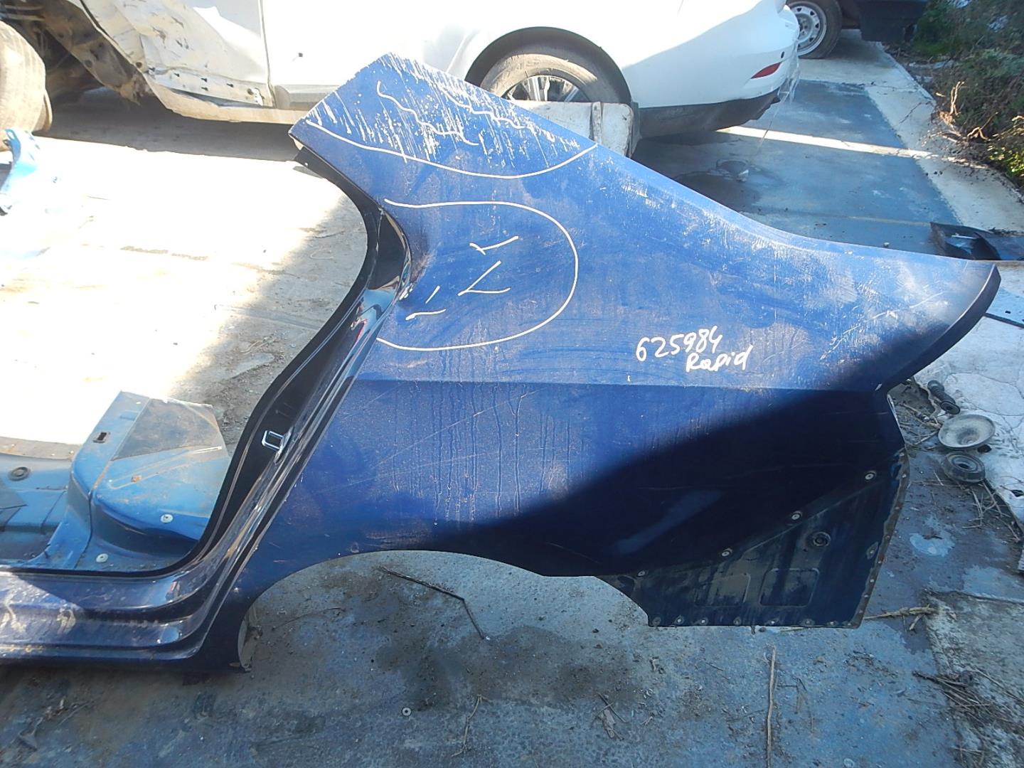 Крыло заднее левое