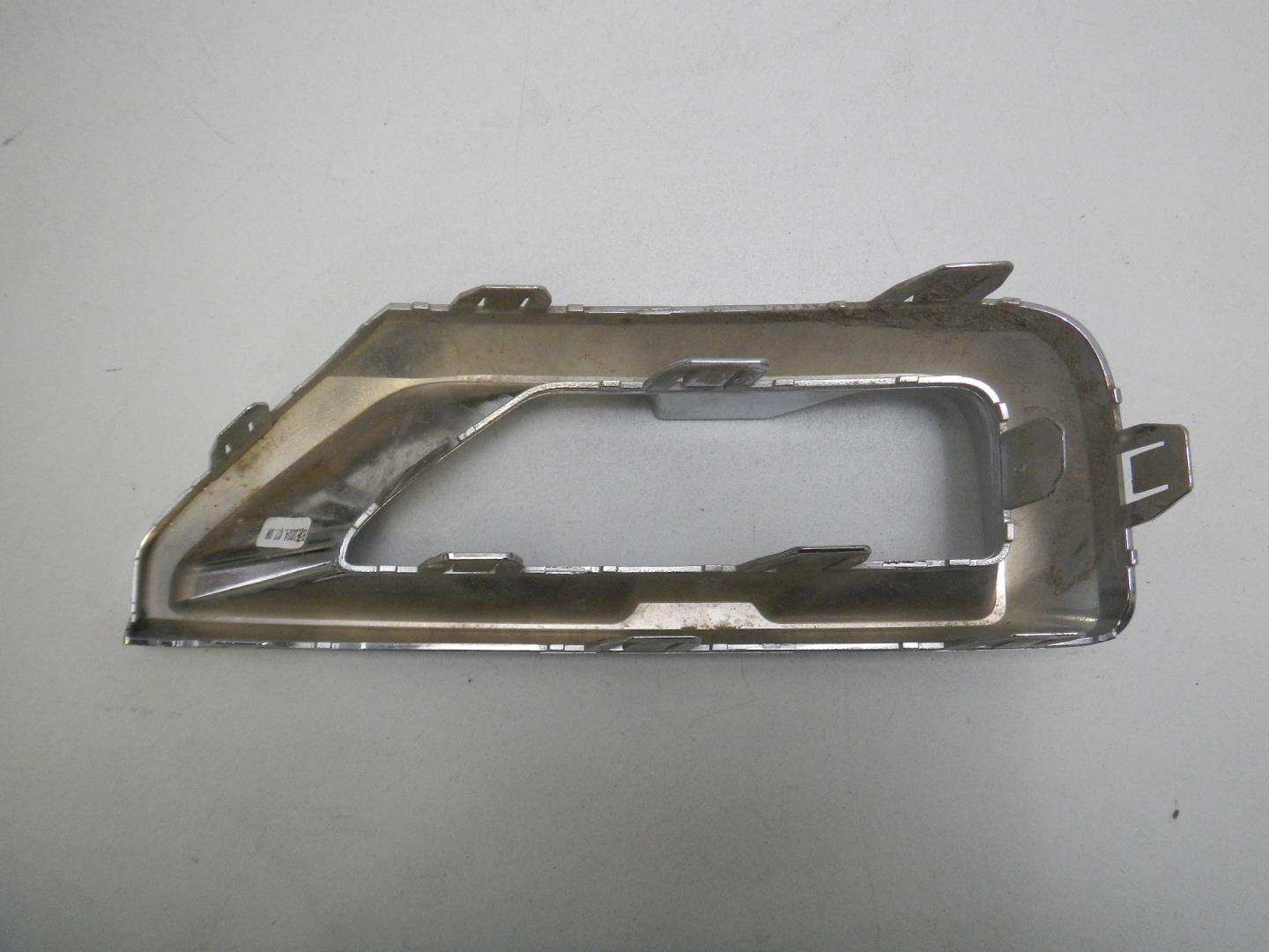 Накладка заднего бампера правая