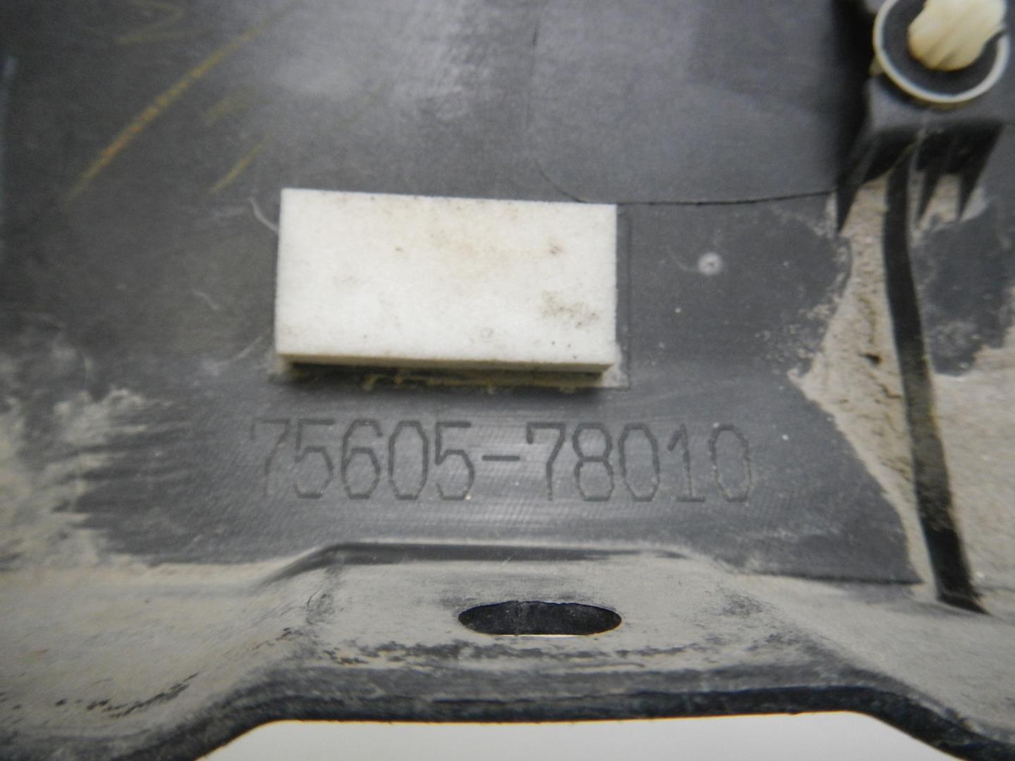 Накладка на крыло