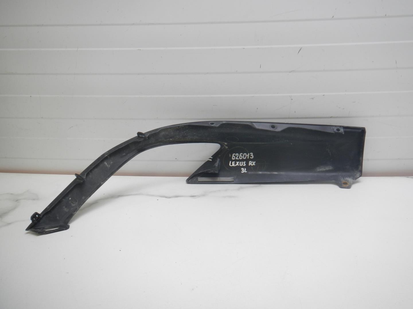 Накладка заднего бампера левая