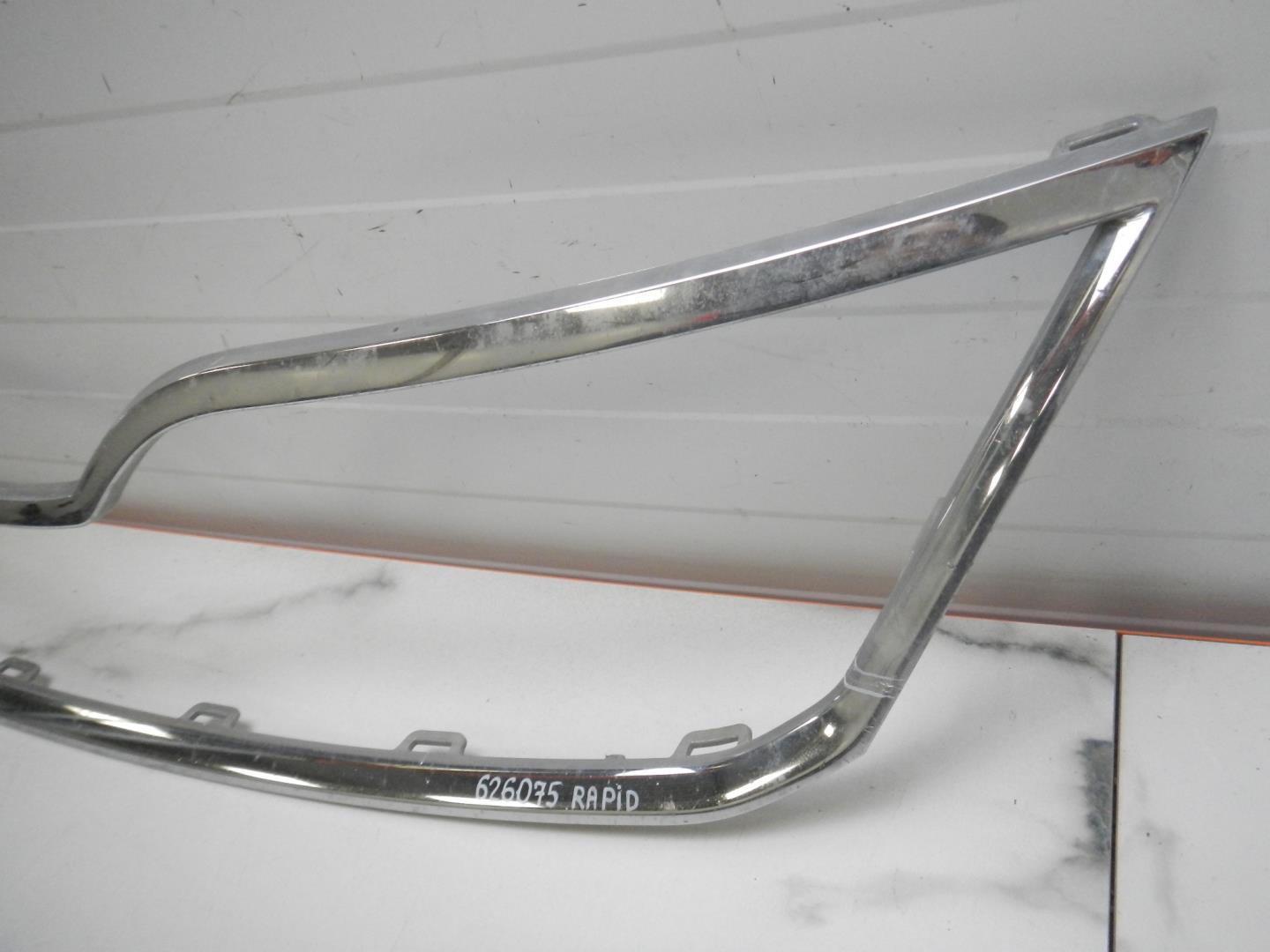 Накладка на решетку радиатора