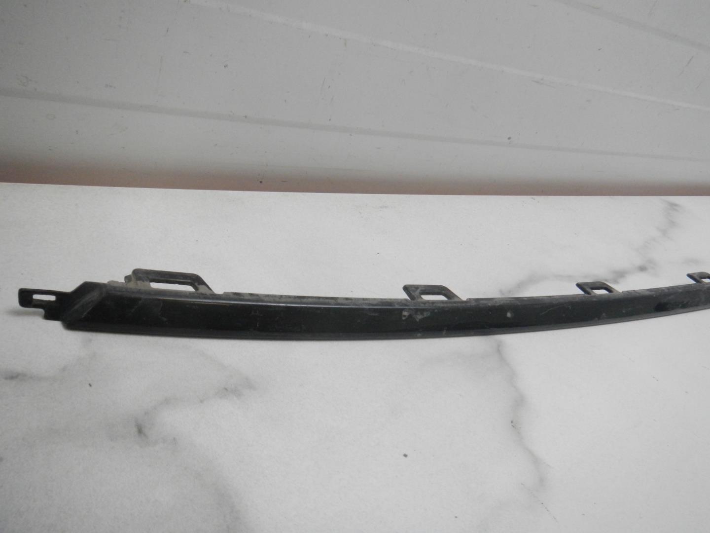 Молдинг заднего бампера