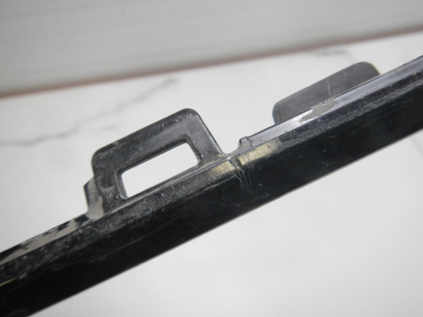 Молдинг заднего бампера