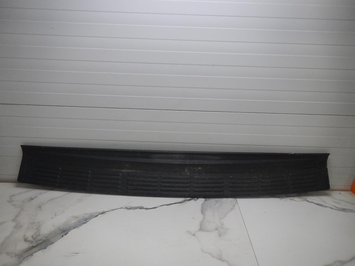 Накладка заднего бампера