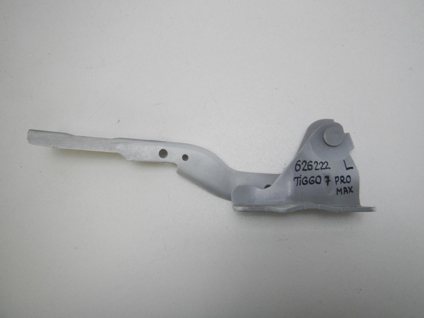 Петля капота левая