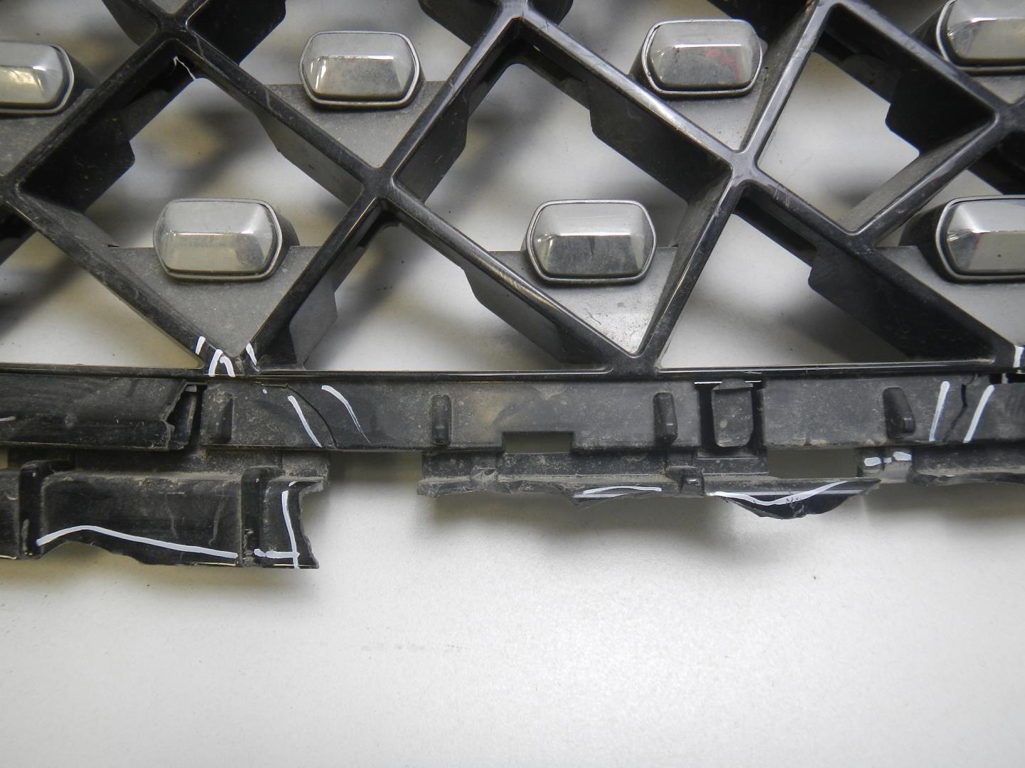 Решетка радиатора