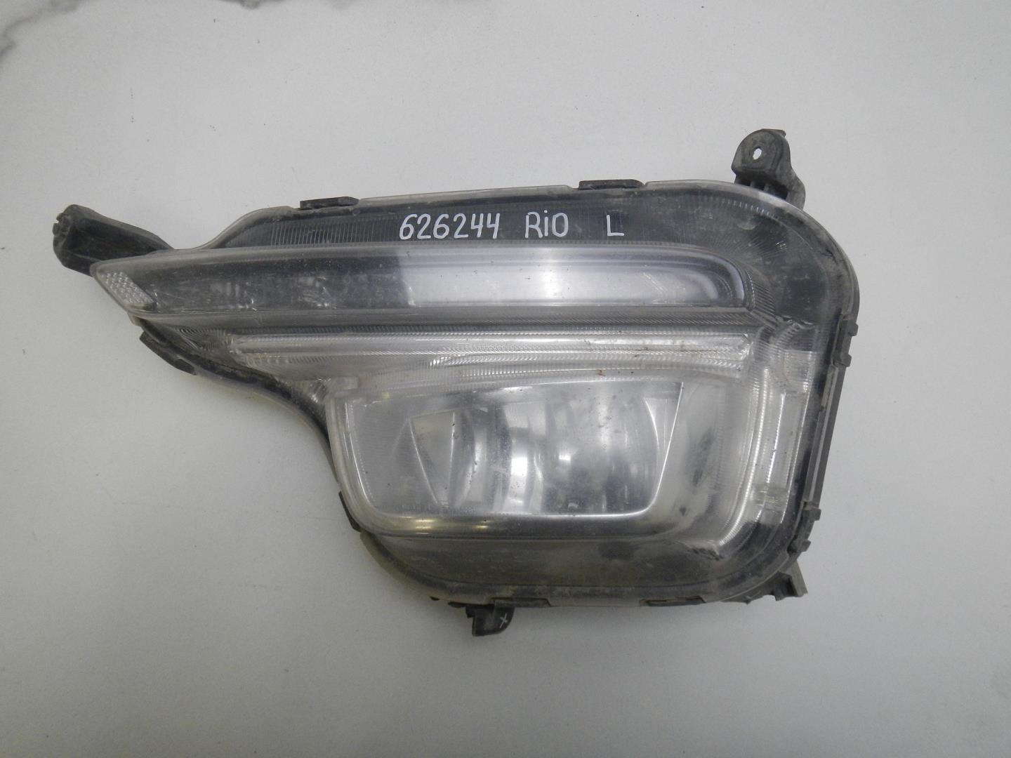 Фара противотуманная левая