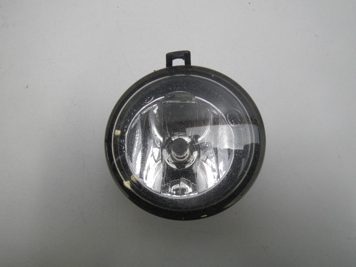 Фара противотуманная правая