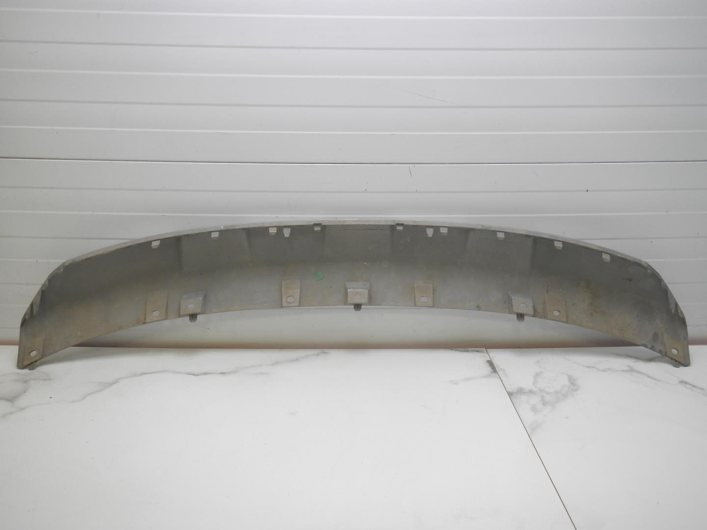 Накладка переднего бампера