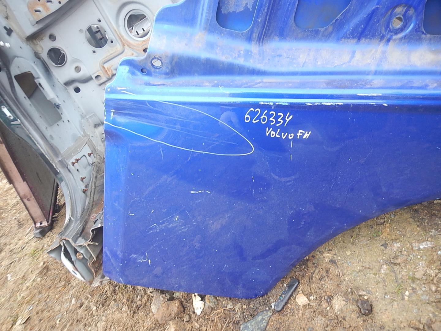 Накладка двери передней левой