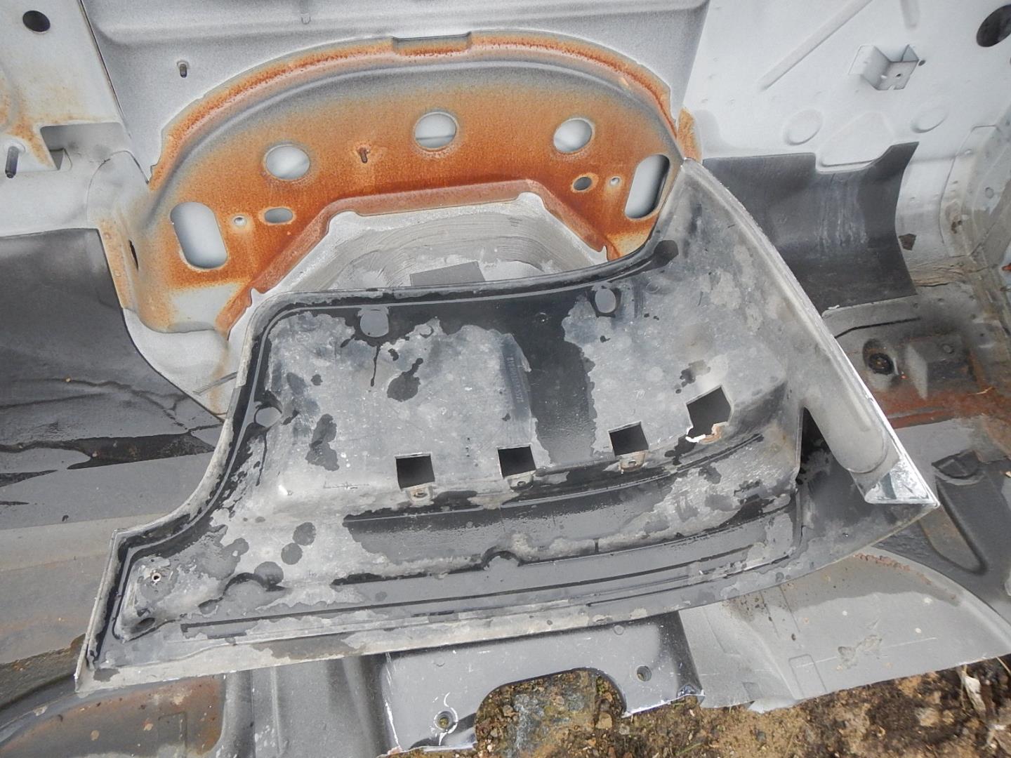 Накладка переднего бампера правая