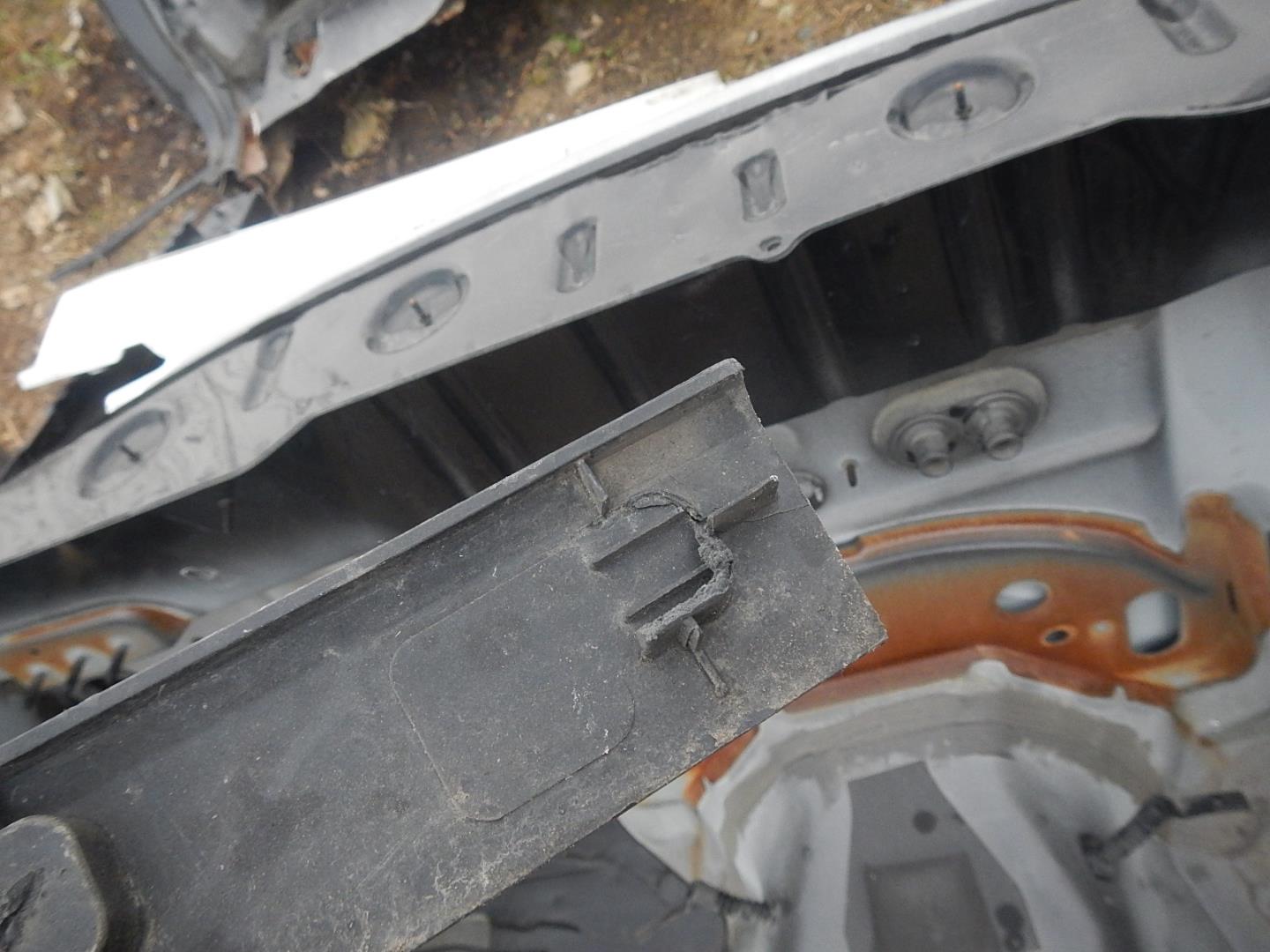 Накладка переднего бампера