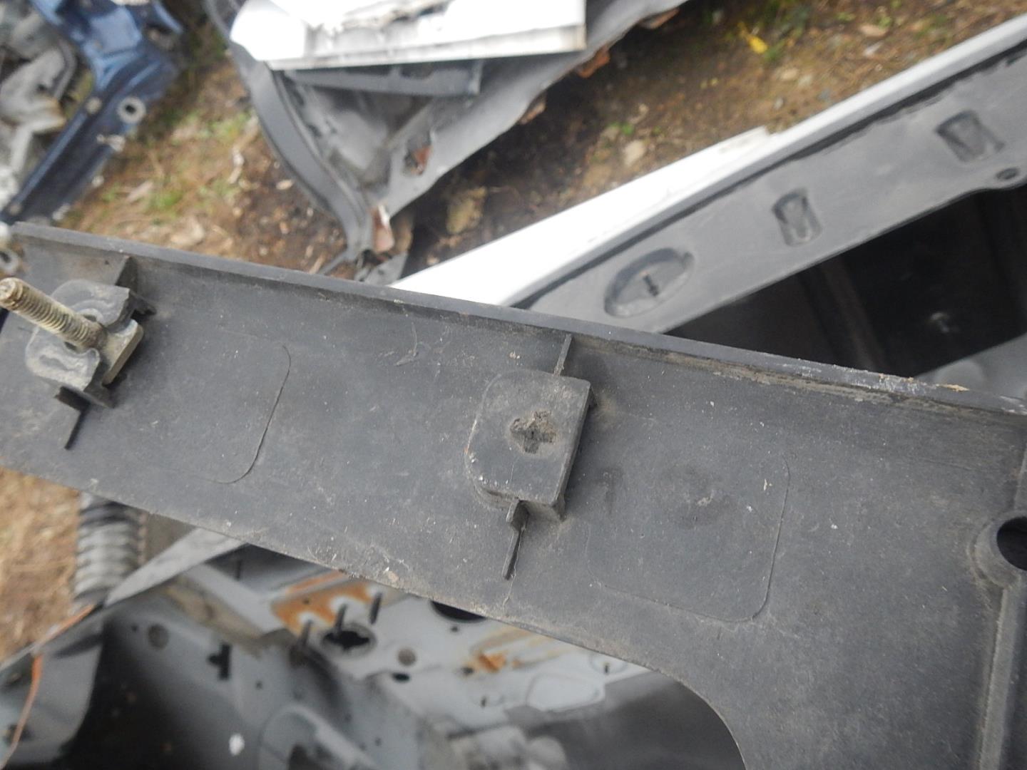 Накладка переднего бампера