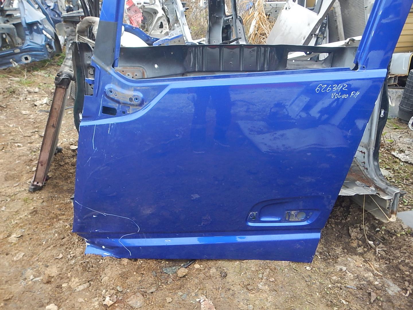 Дверь передняя левая