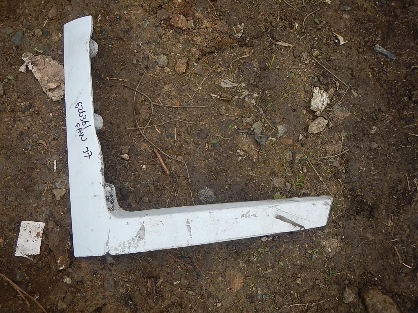 Накладка переднего бампера правая