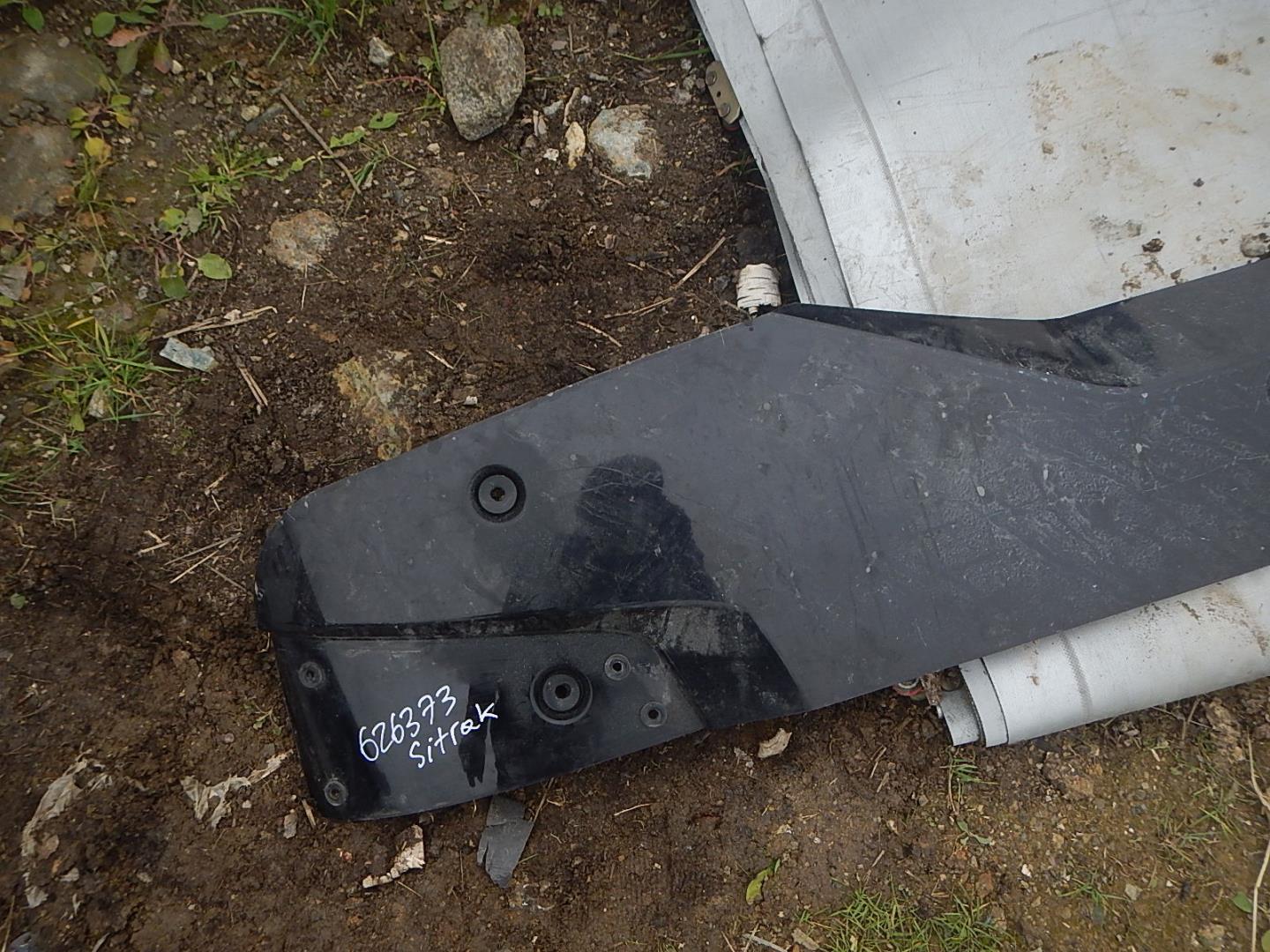 Накладка (кузов наружные)