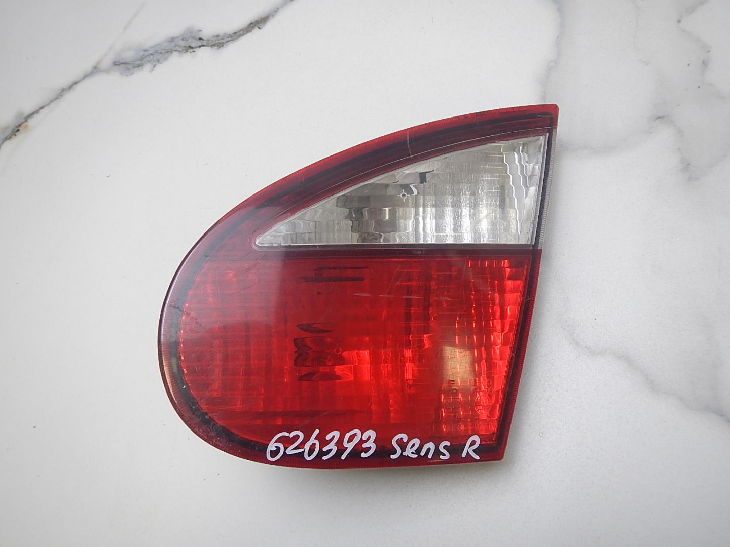 Фонарь задний внутренний правый