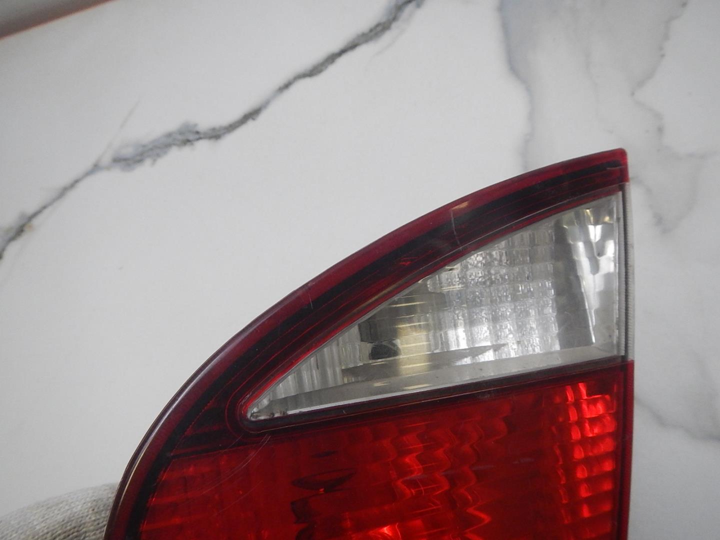 Фонарь задний внутренний правый