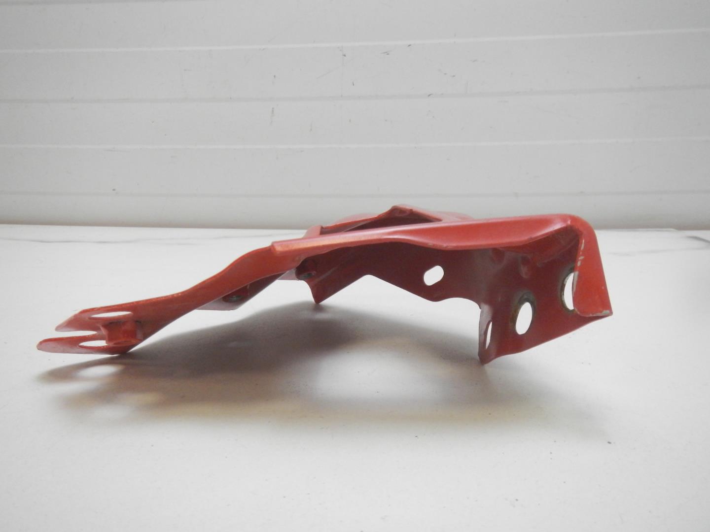 Кронштейн крепления крыла