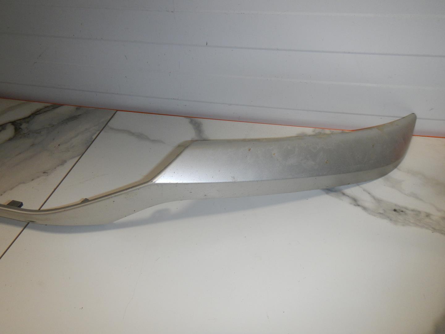 Накладка переднего бампера