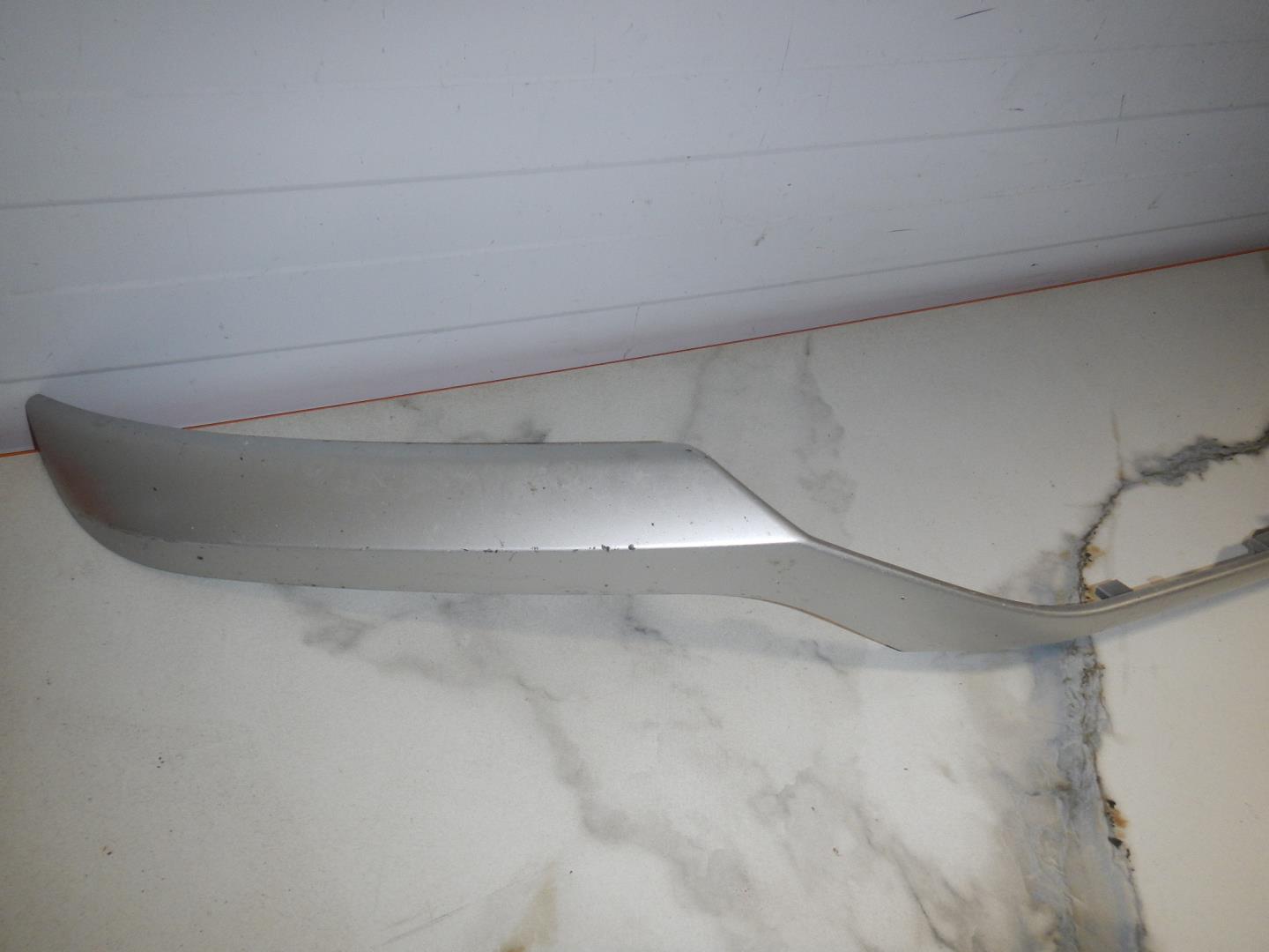 Накладка переднего бампера