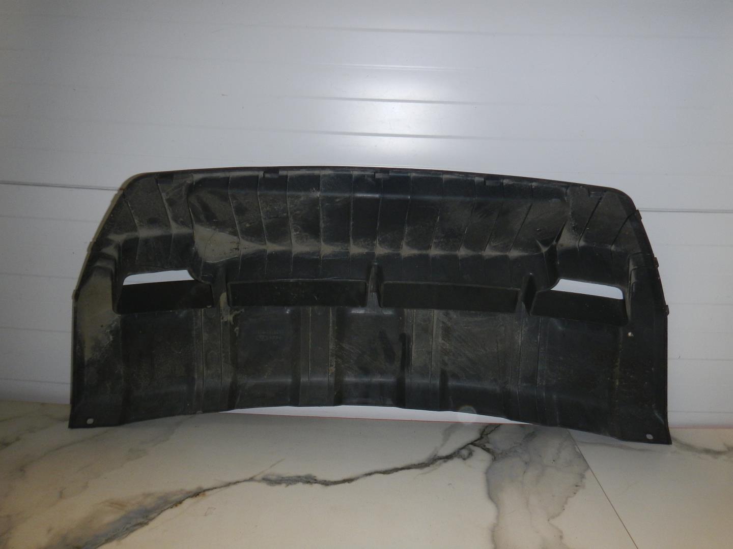 Накладка переднего бампера