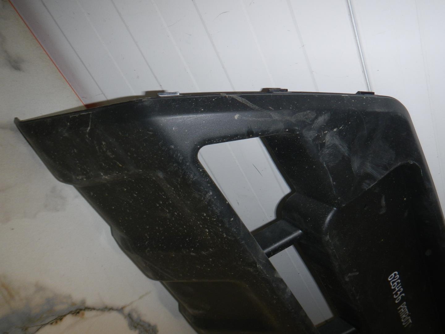 Накладка переднего бампера