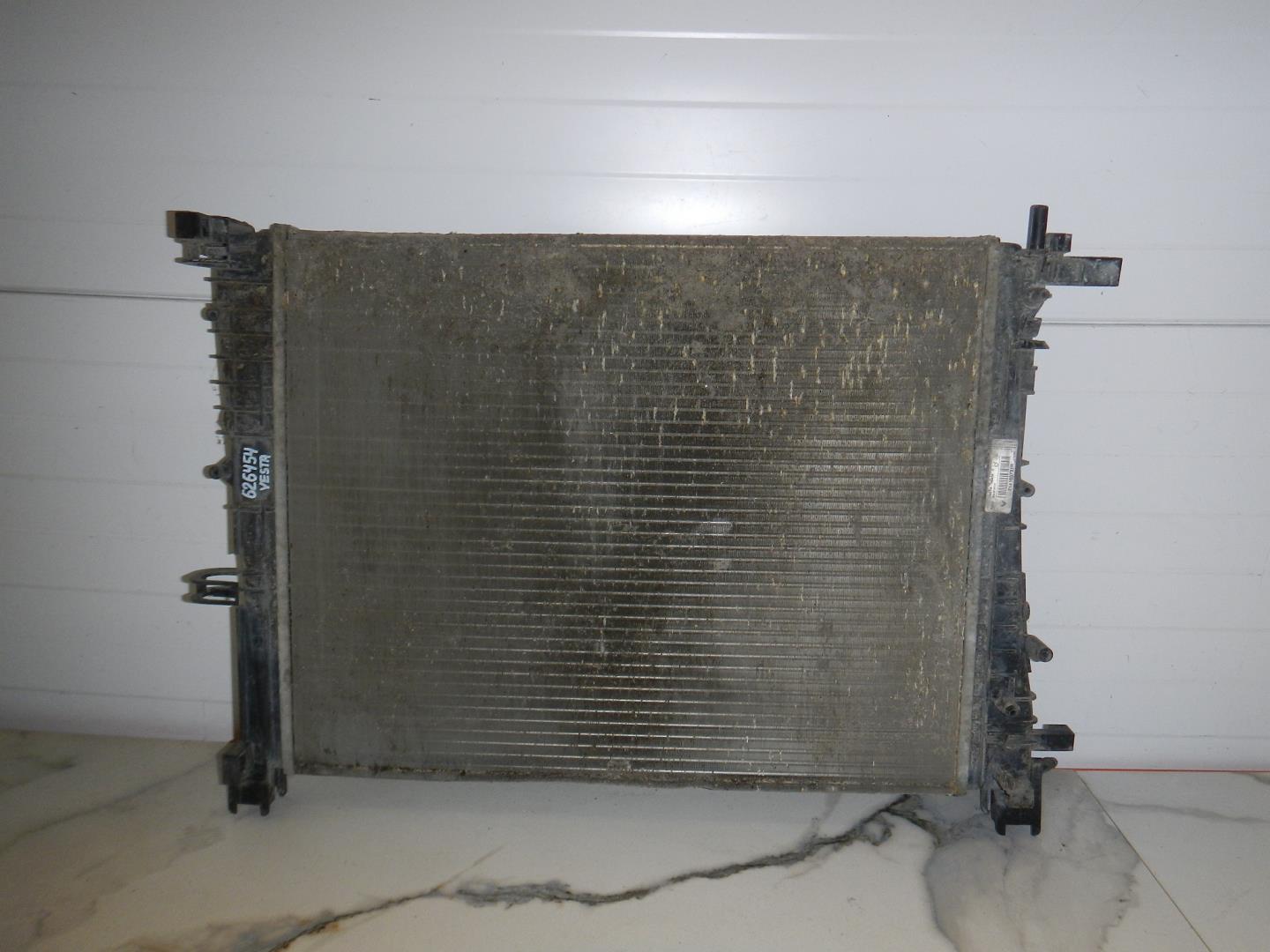 Радиатор охлаждения двигателя основной