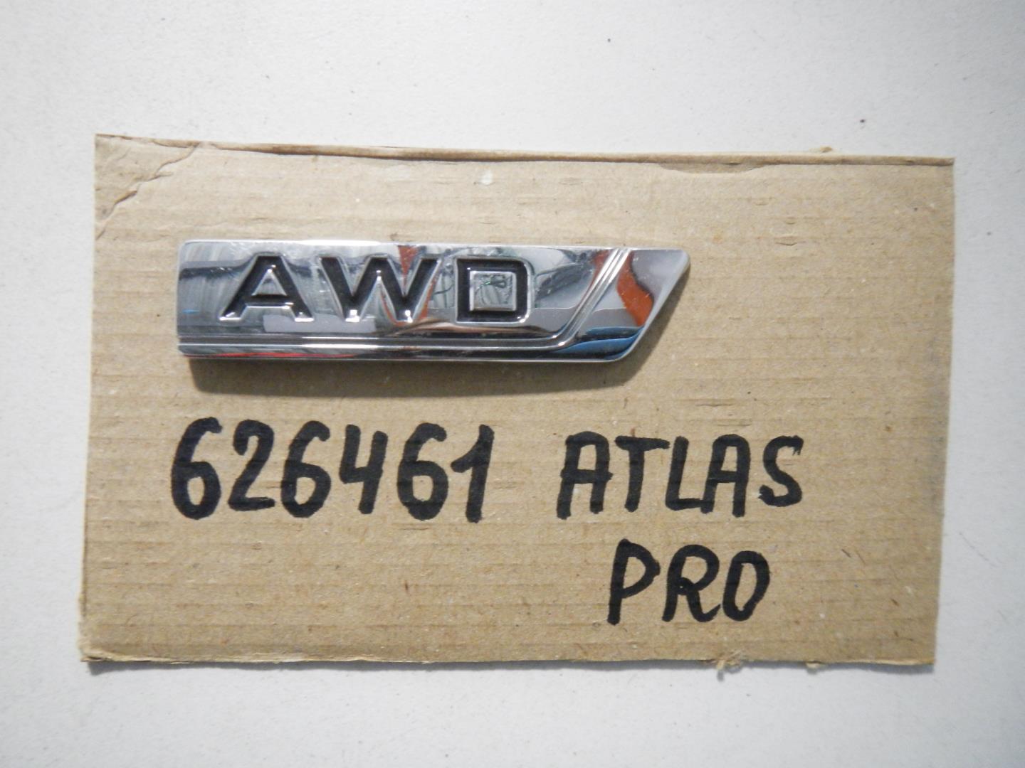 Эмблема на крышку багажника