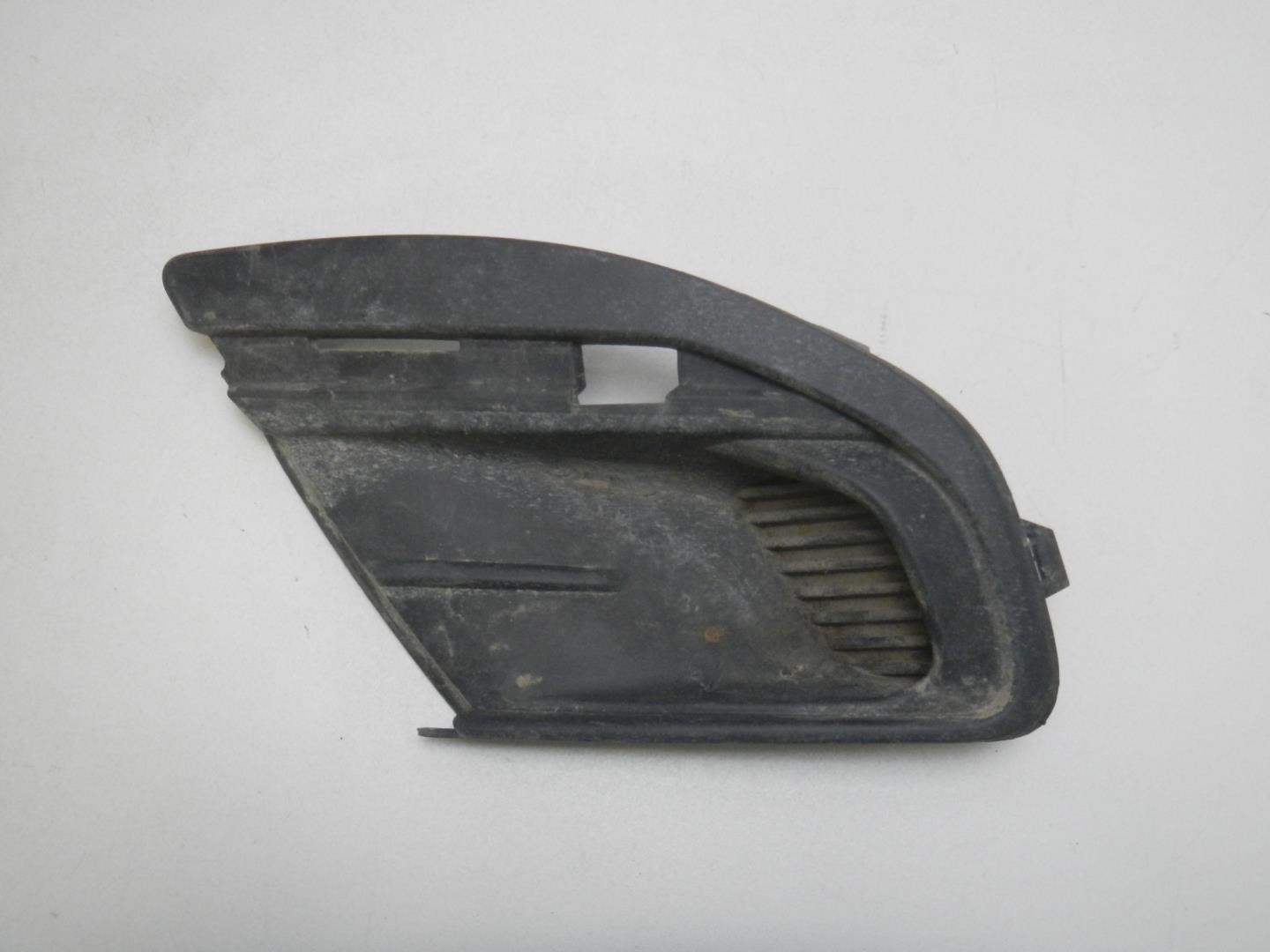 Решетка в бампер левая