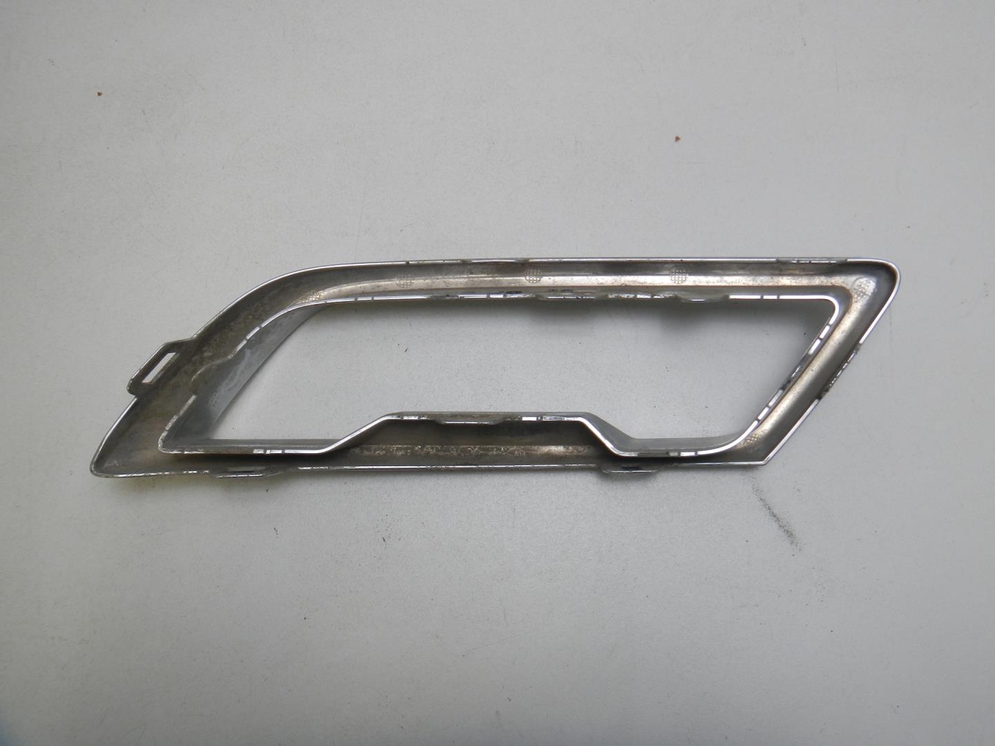 Накладка заднего бампера правая