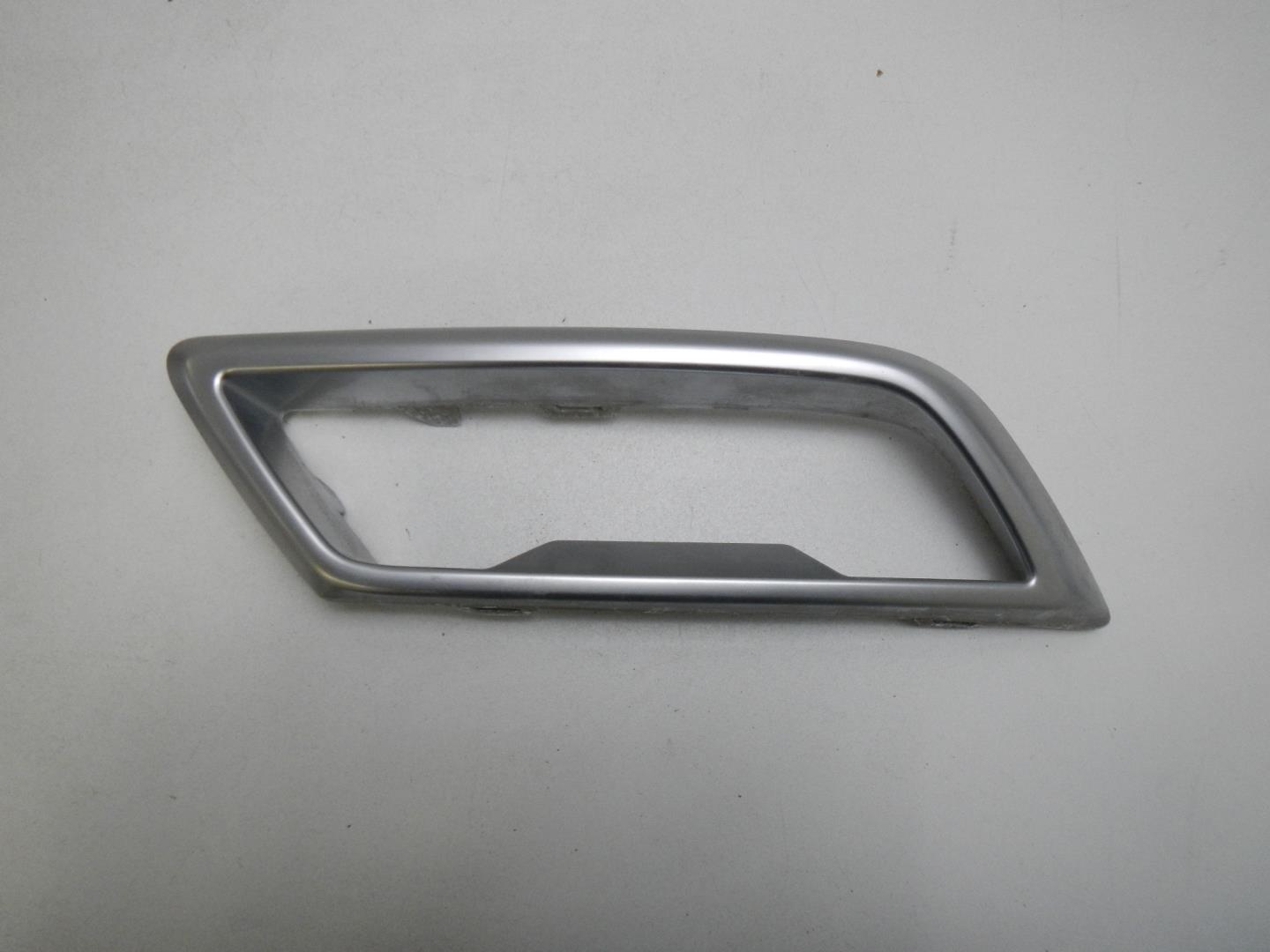 Накладка заднего бампера правая