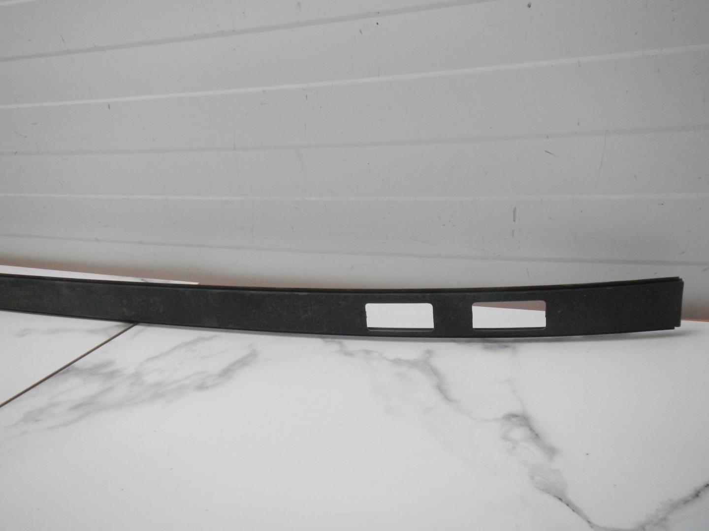 Молдинг крыши левый