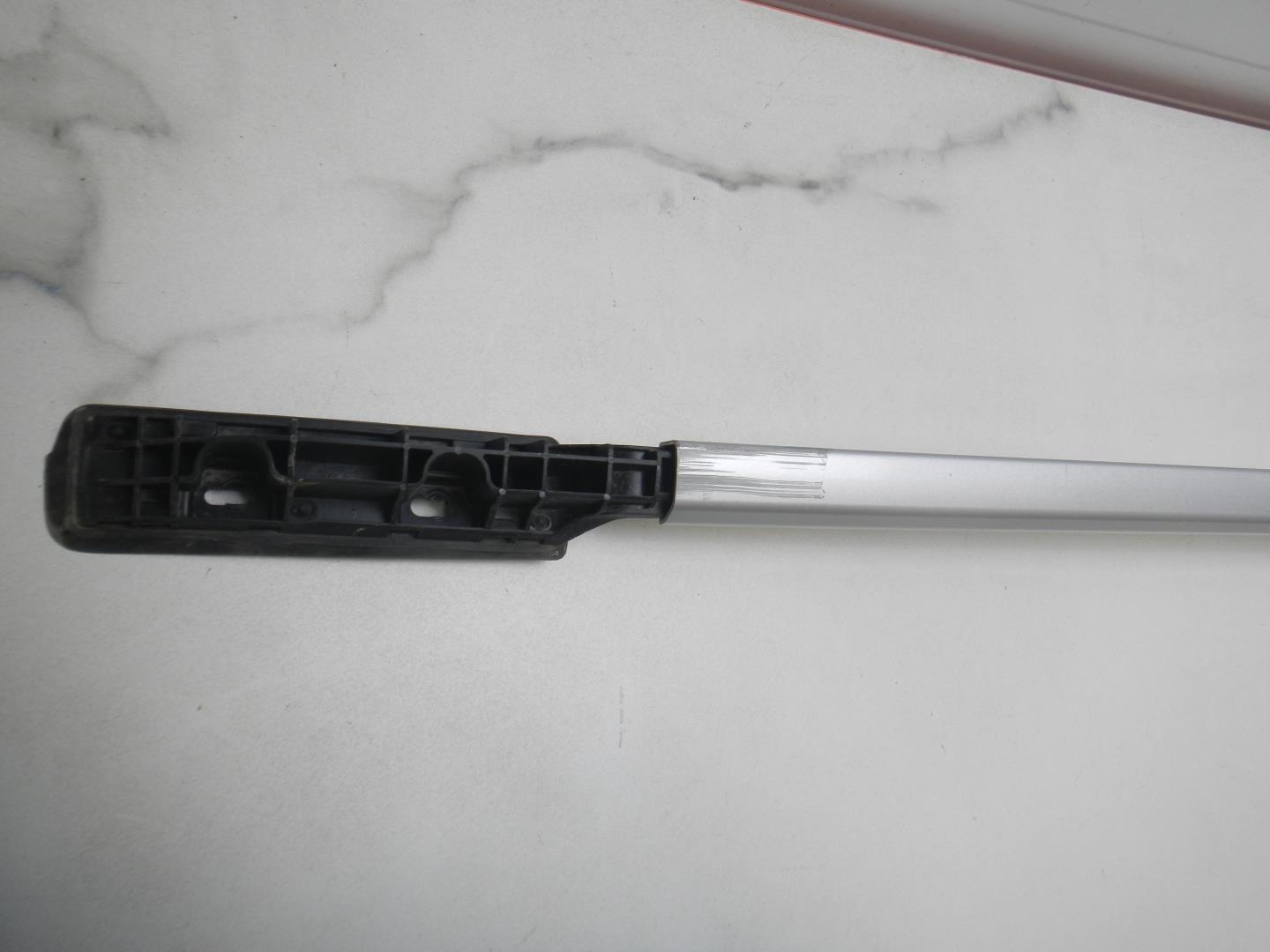 Рейлинг (релинг) правый (планка на крышу)