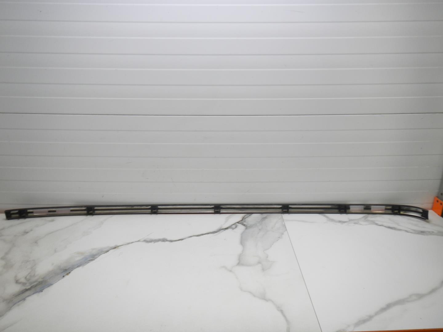 Молдинг крыши правый