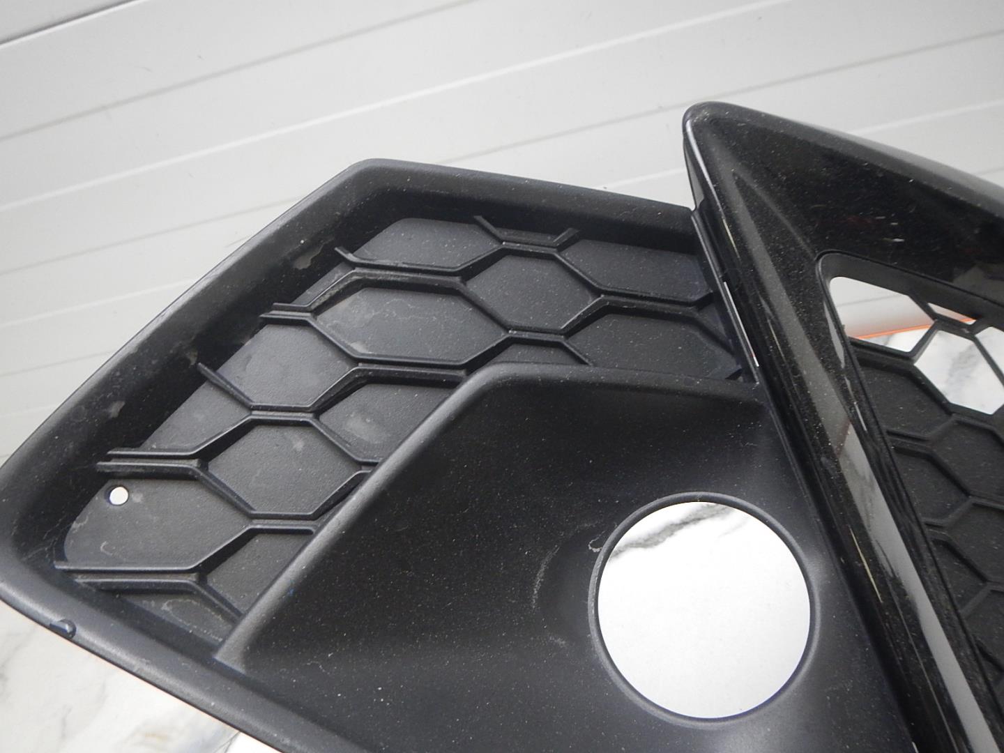 Решетка в бампер левая