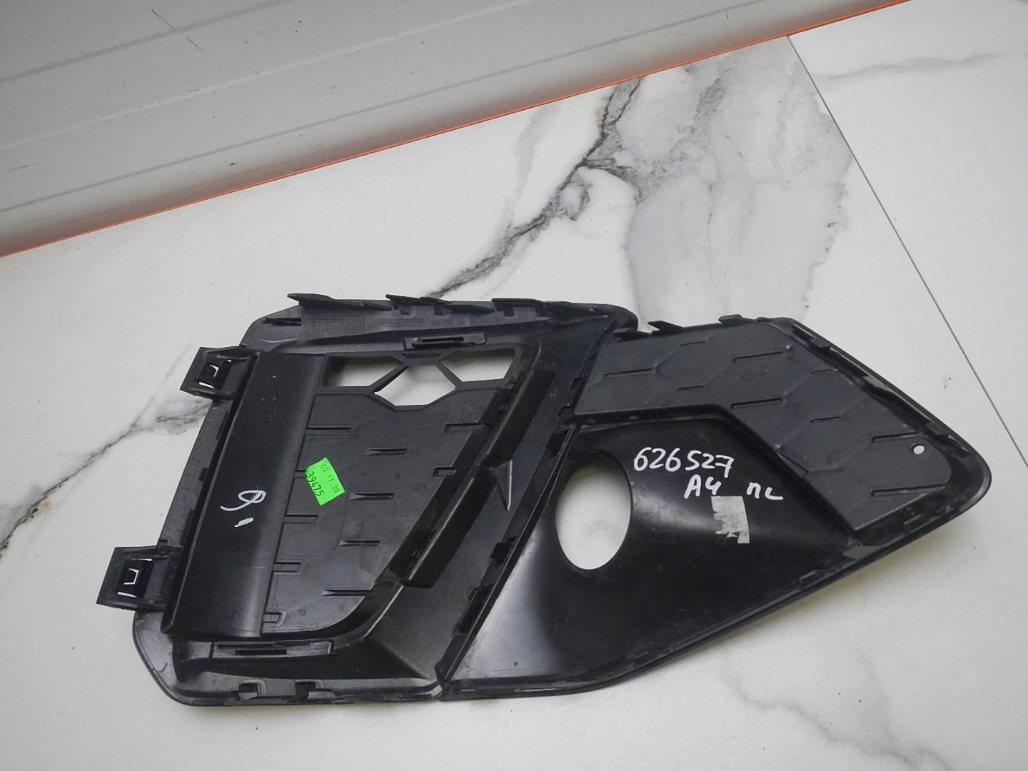 Решетка в бампер левая