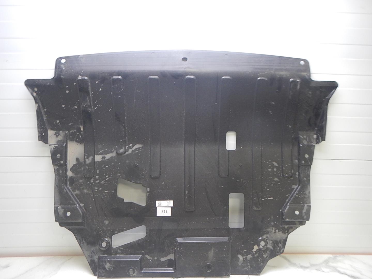 Пыльник двигателя