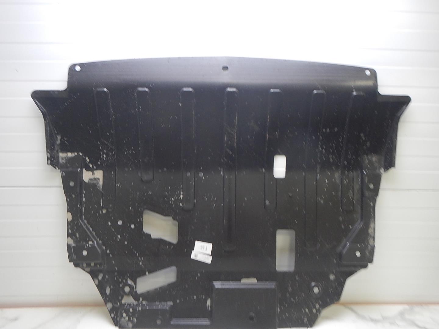 Пыльник двигателя