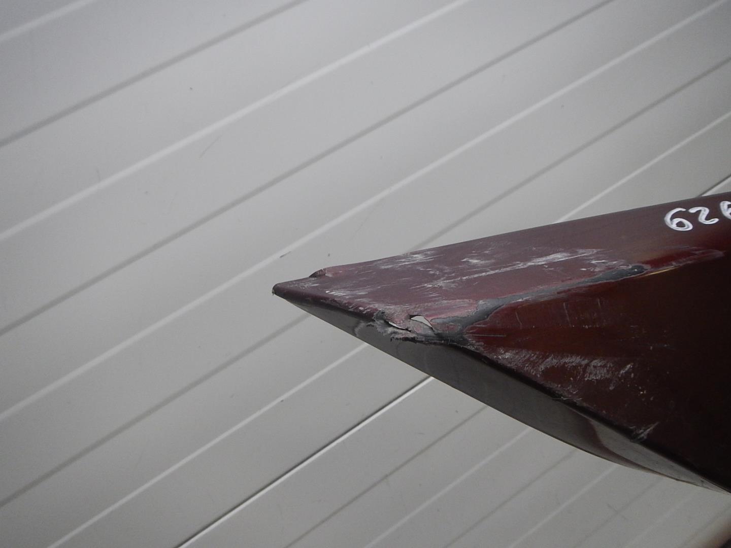 Накладка двери багажника