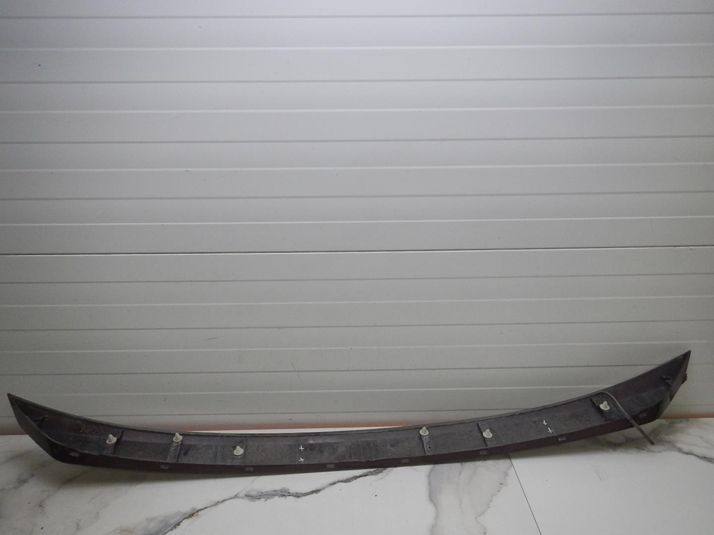 Накладка двери багажника