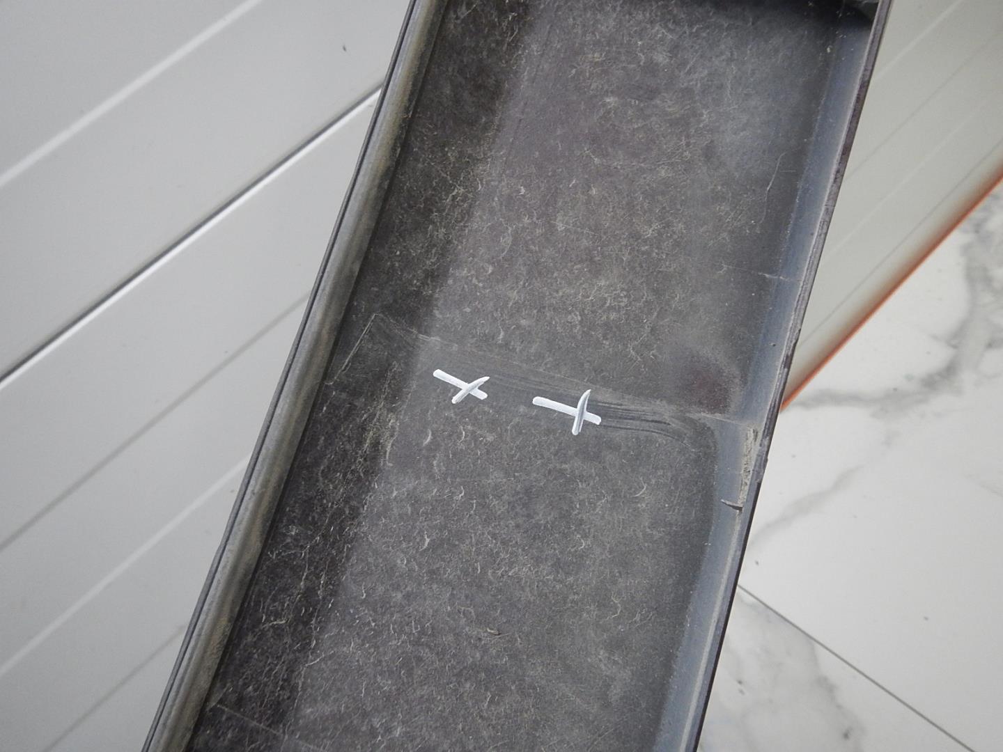 Накладка двери багажника