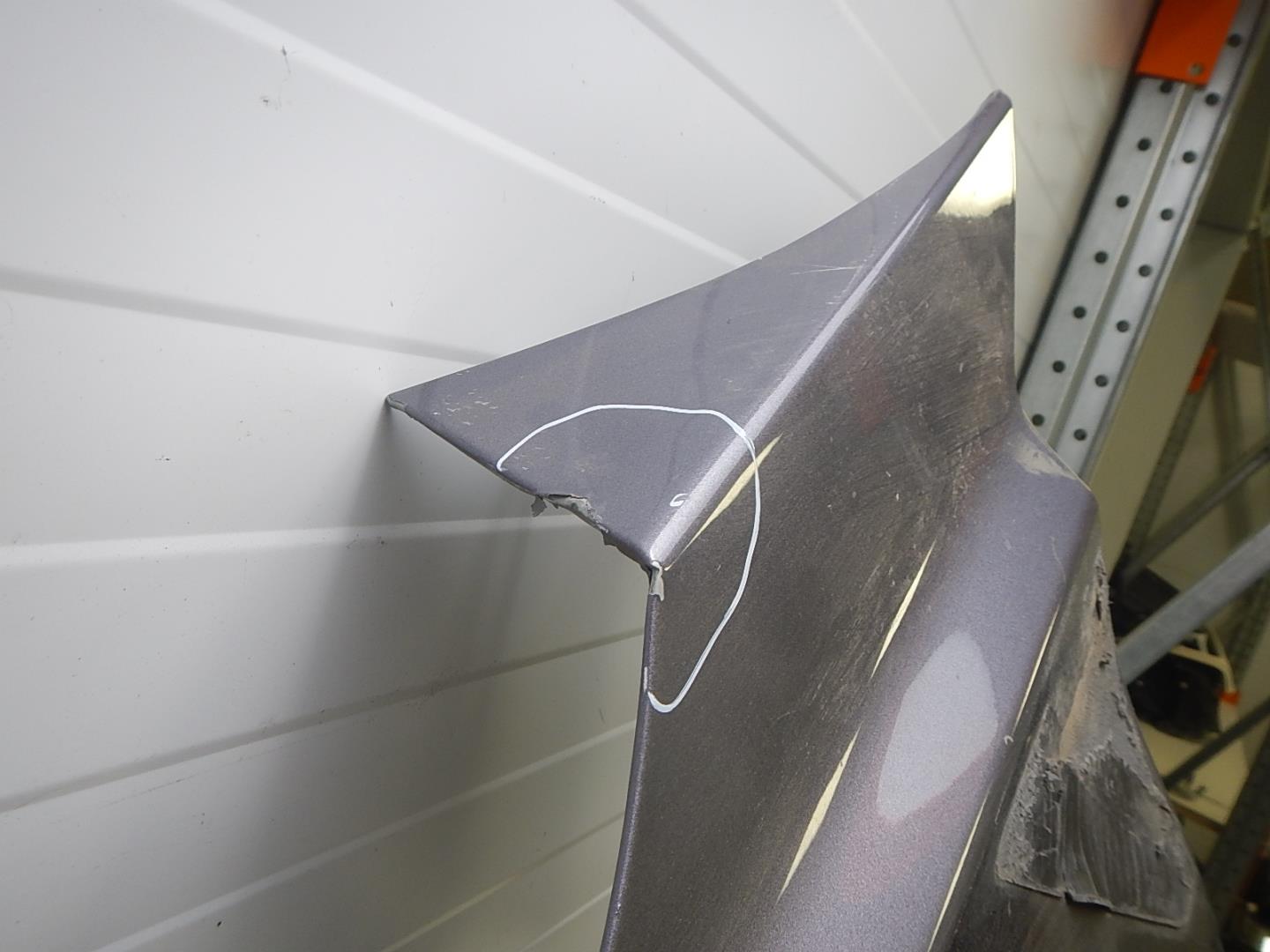 Крыло переднее левое