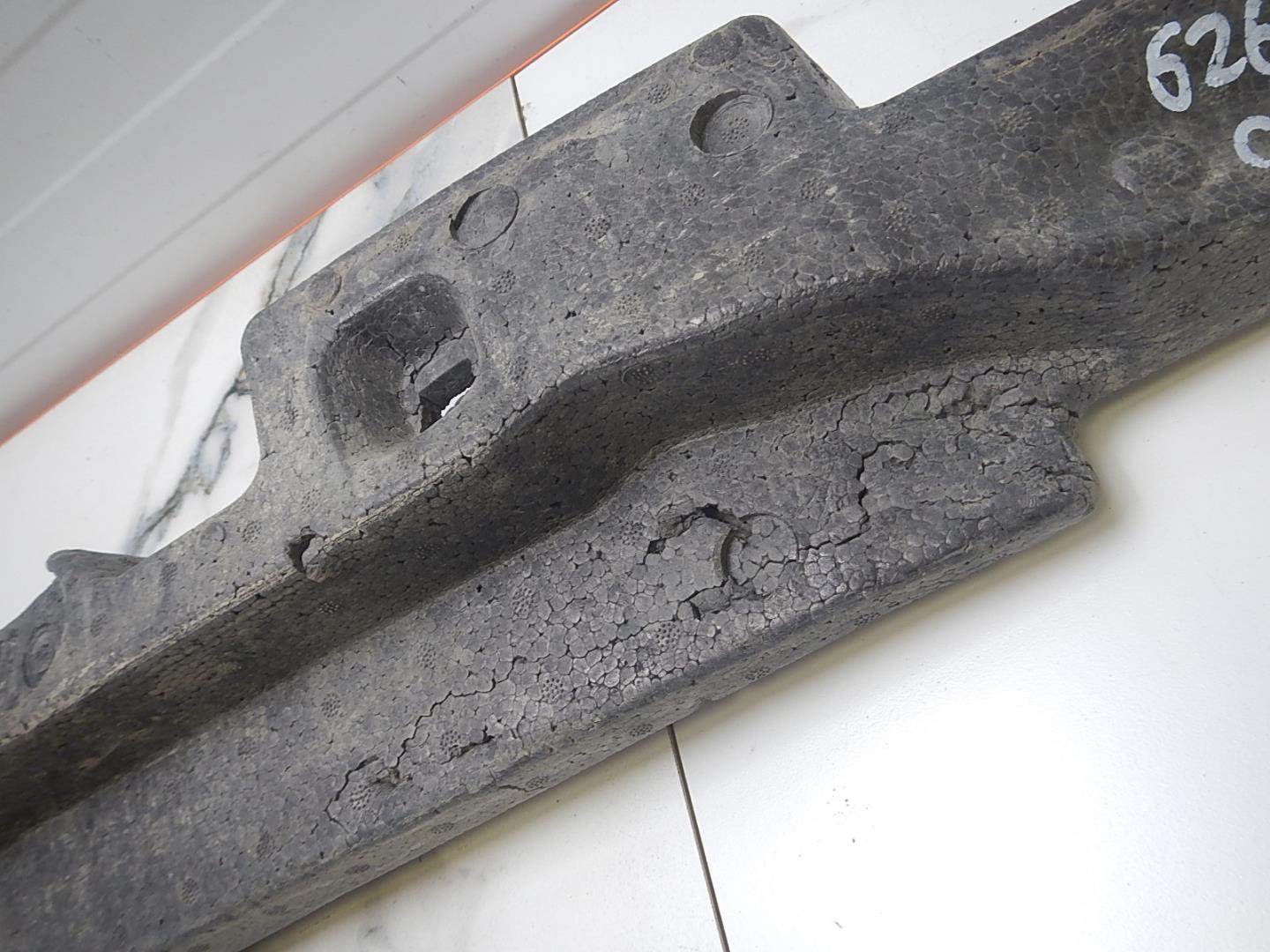 Наполнитель переднего бампера