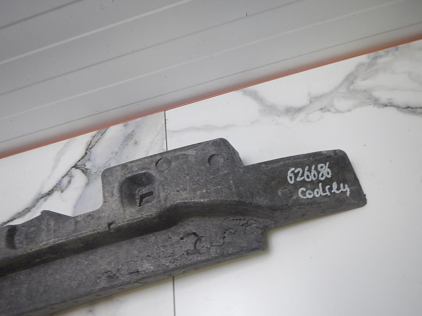 Наполнитель переднего бампера